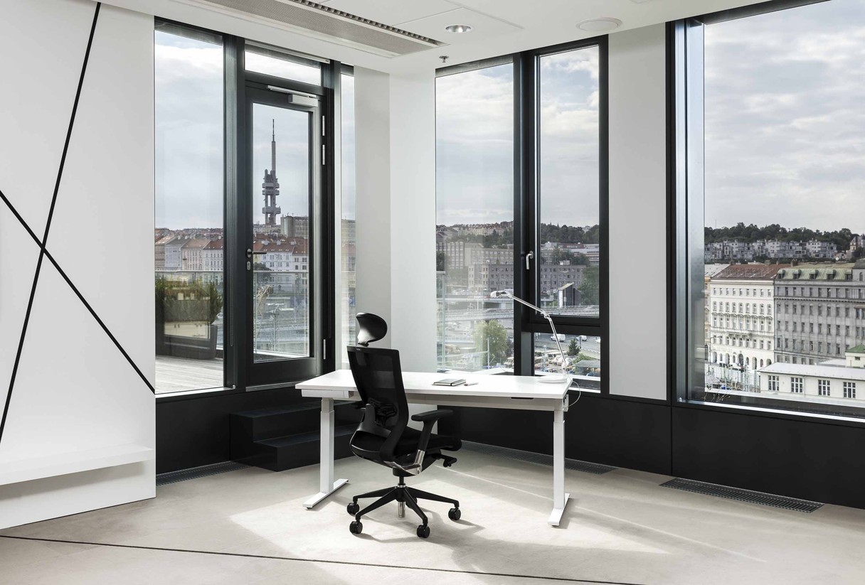 Výškově stavitelný stůl 1800x800x630-1290 mm Alfa Up 7018